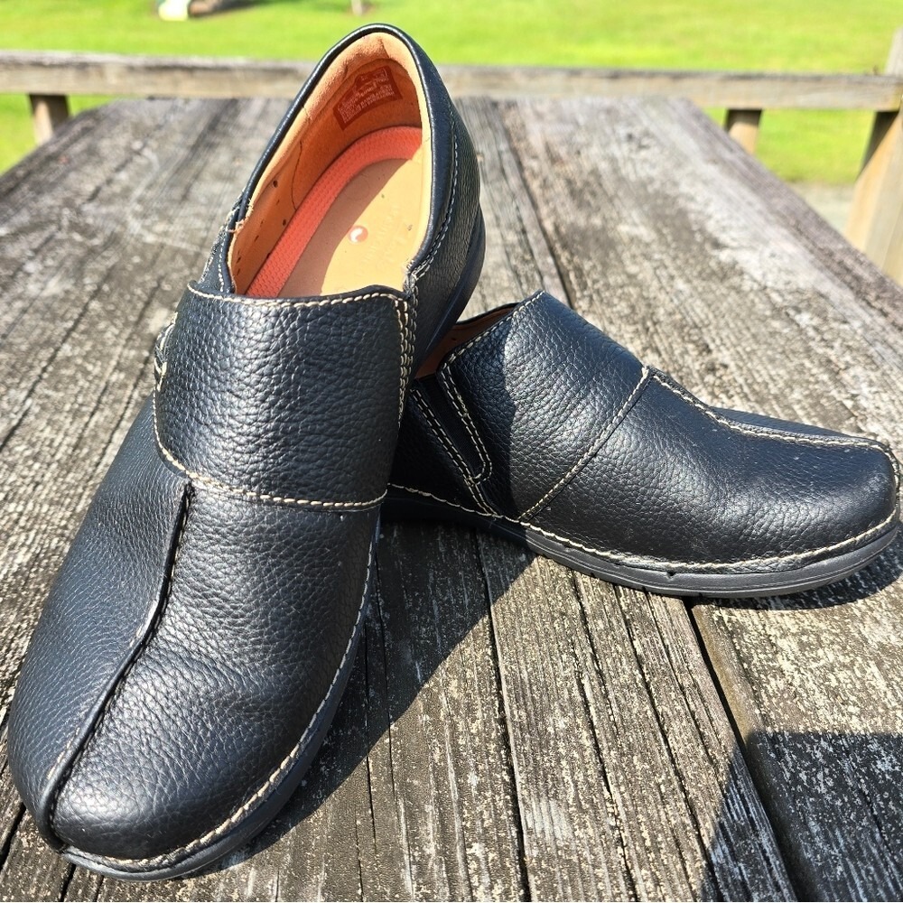 Clarks Unstructured Unloop Black Pebbled Leather … - image 2